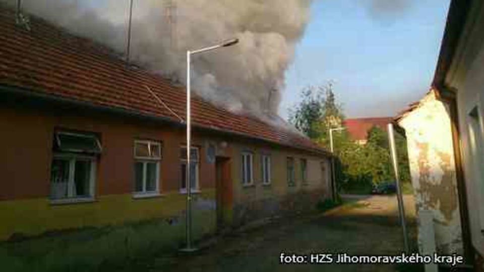 Hořící ubytovna